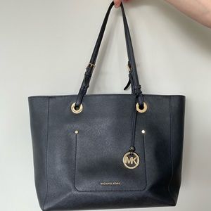Michael Kors Walsh Saffiano leather top zip tote bag